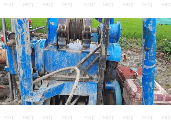 Machine de forage de géo-ingénierie à rotation et à percussion pour les essais et l'arpentage des sols